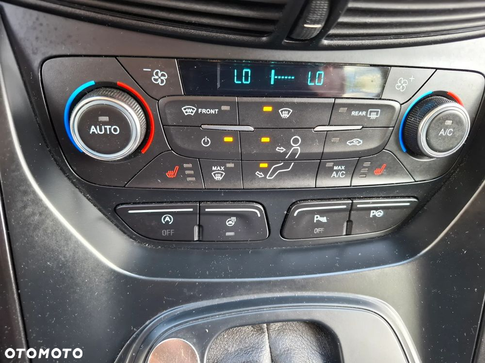 Ford Kuga - 27