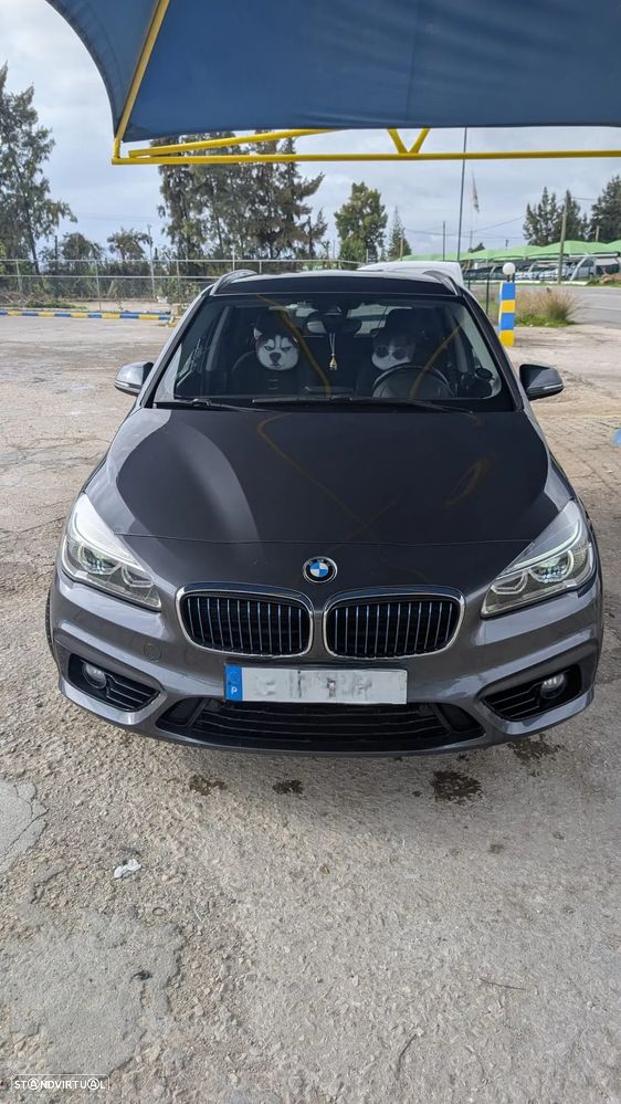 BMW 225xe Active Tourer - 2