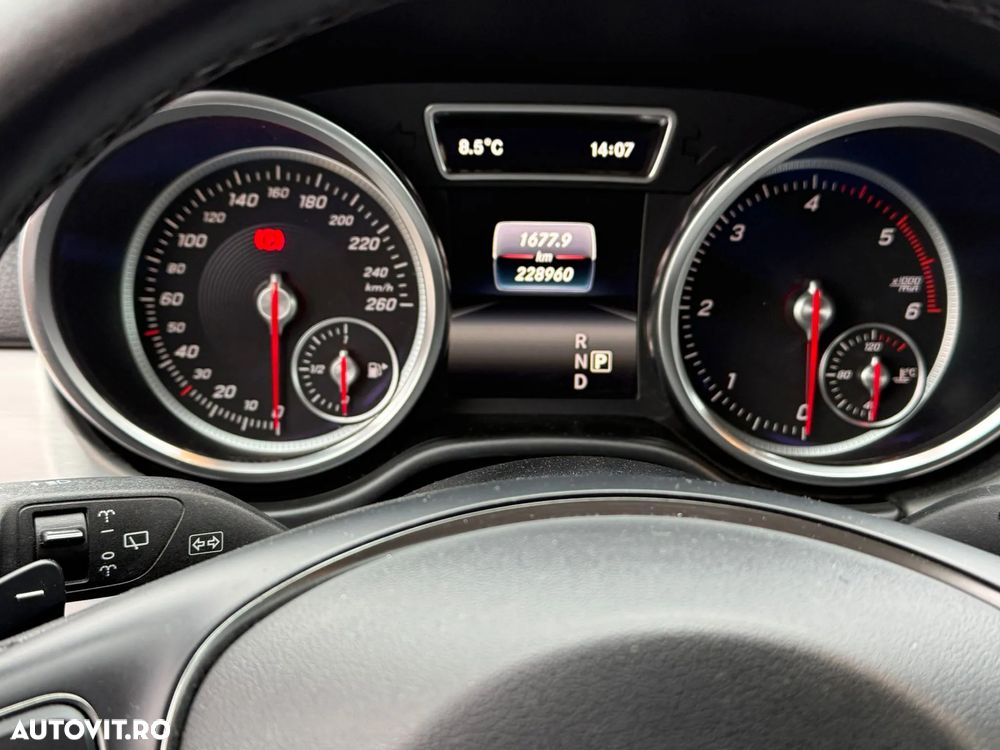 Mercedes-Benz GLE 250 d 4Matic 9G-TRONIC AMG Line - 14