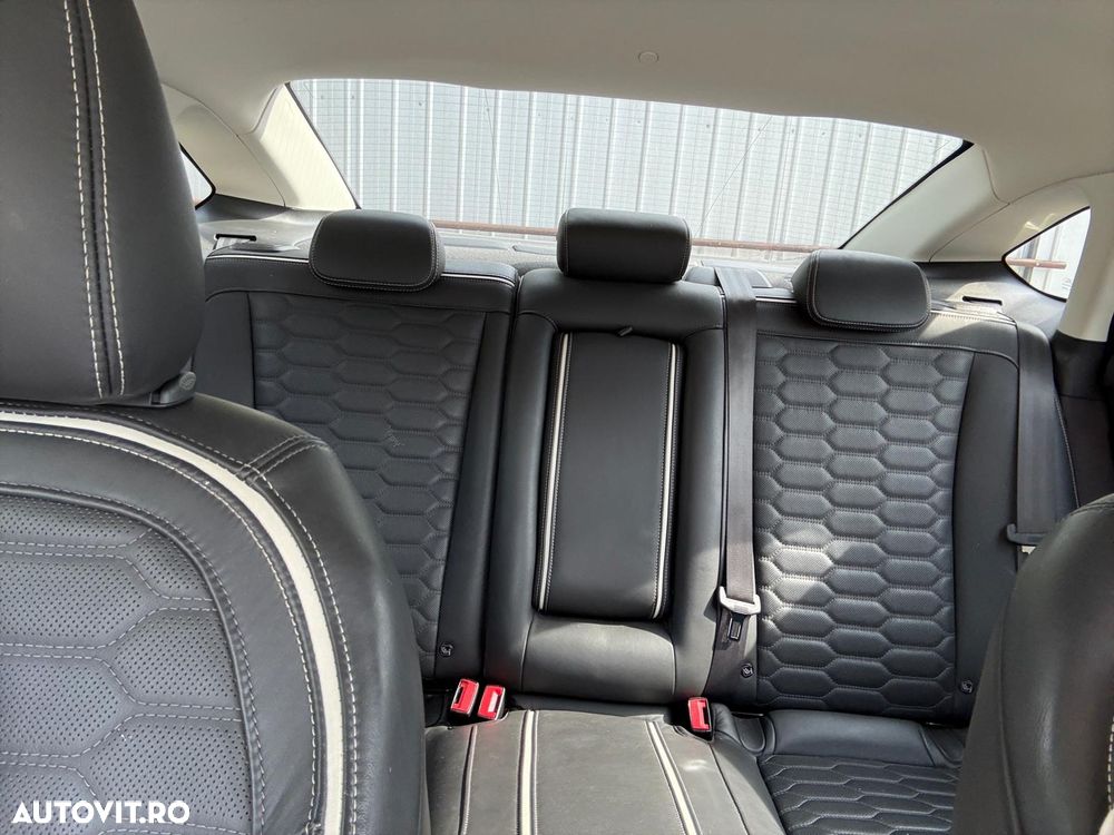 Ford Mondeo 2.0 HEV Vignale - 6