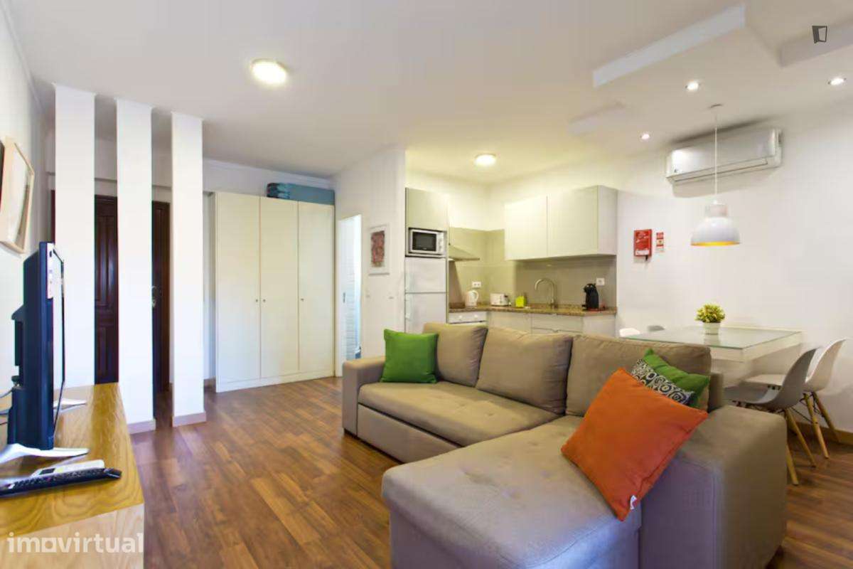 Apartamento com 1 quartos - localizado em Cedofeita Porto - Grande imagem: 4/12