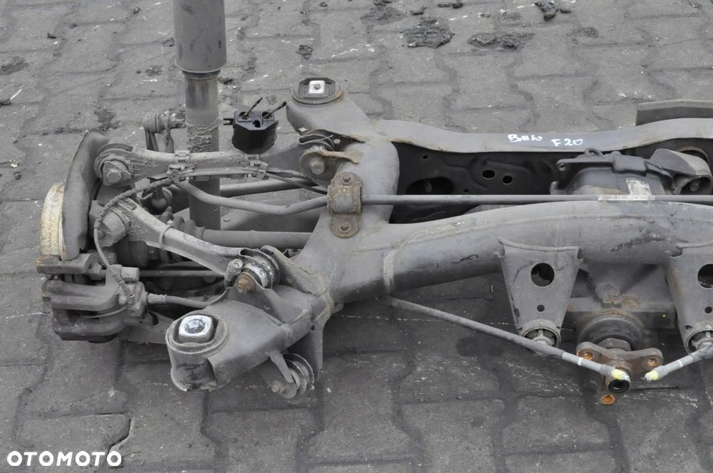 BMW F20 F21 2.0D ZAWIESZENIE BELKA TYŁ + PÓŁOSIE + MOST 7605587 2.93 - 5