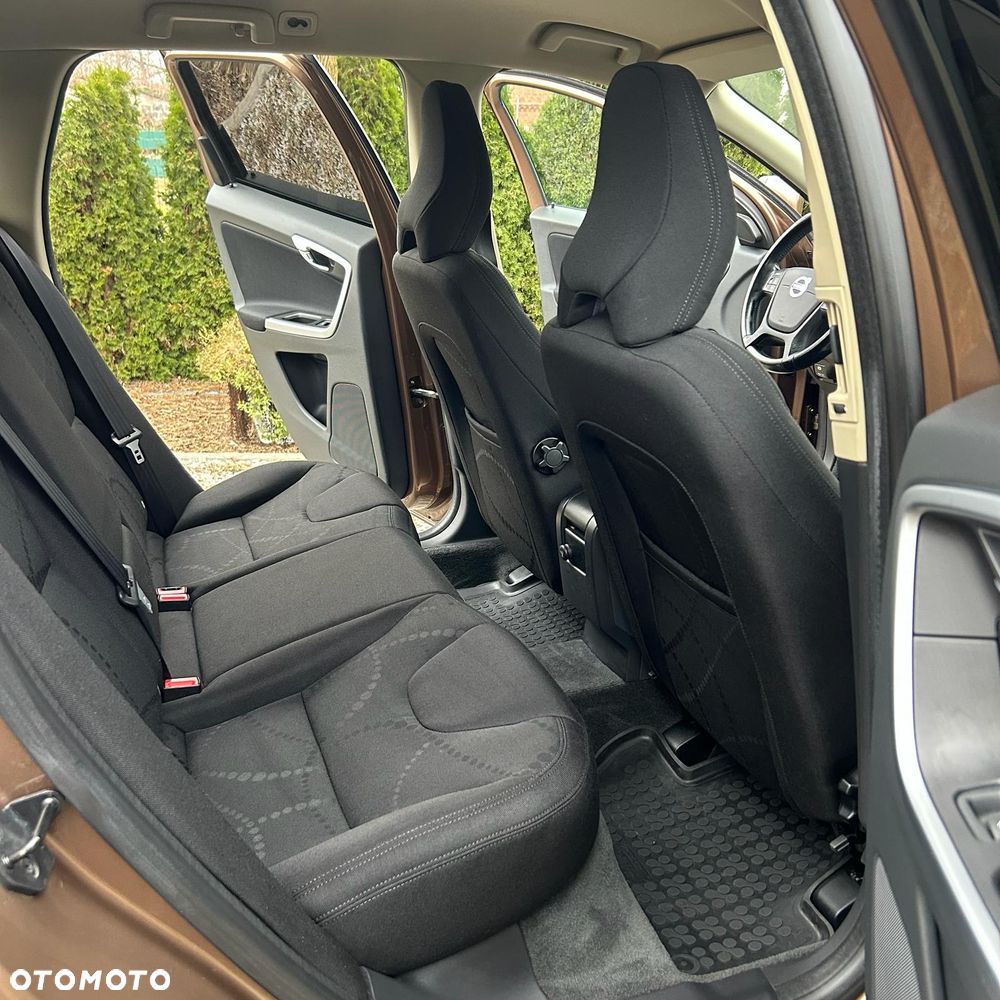 Volvo XC 60 D3 AWD Kinetic - 6