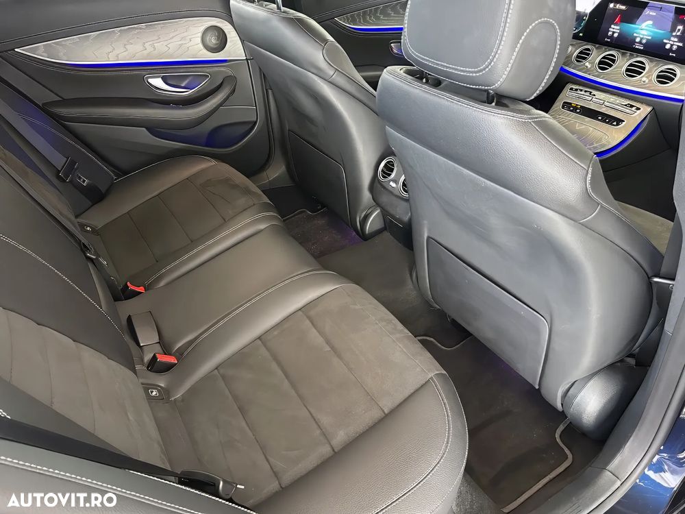 Mercedes-Benz E 300 de 9G-TRONIC AMG Line - 14