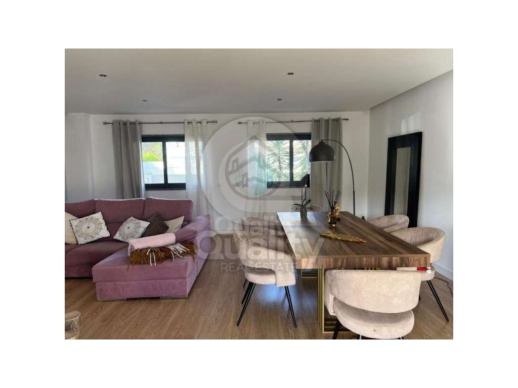 Moradia Isolada T4 em Santo António da Charneca - Grande imagem: 5/26