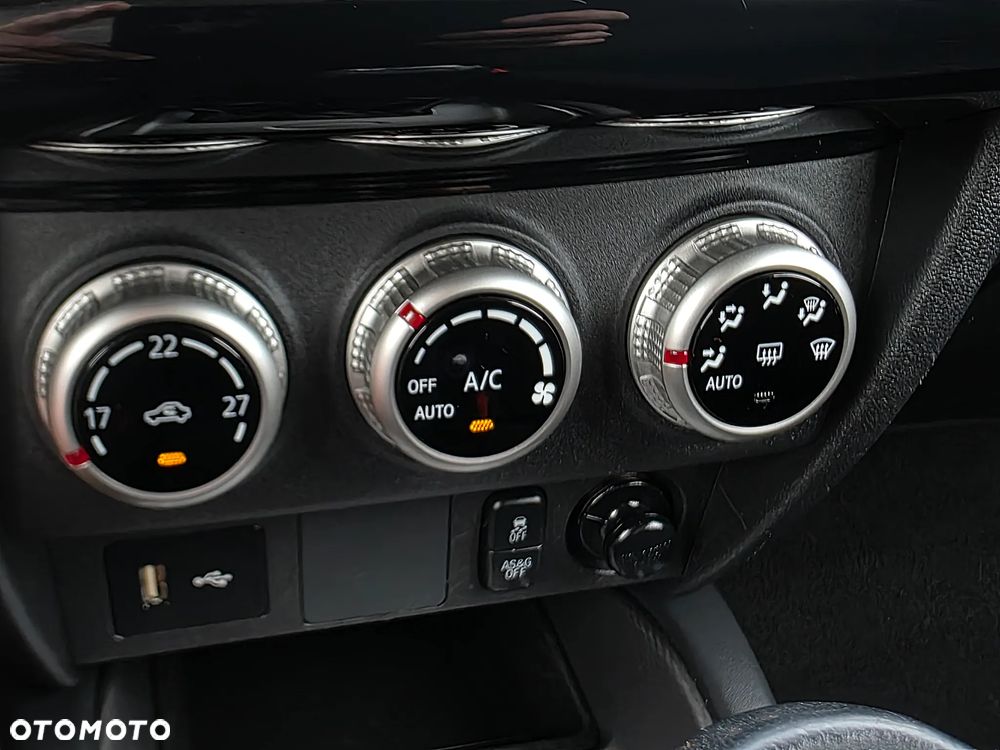 Mitsubishi ASX 2.0 2WD Plus - 17