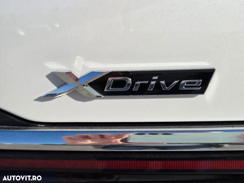 BMW Seria 7 750i xDrive - 7