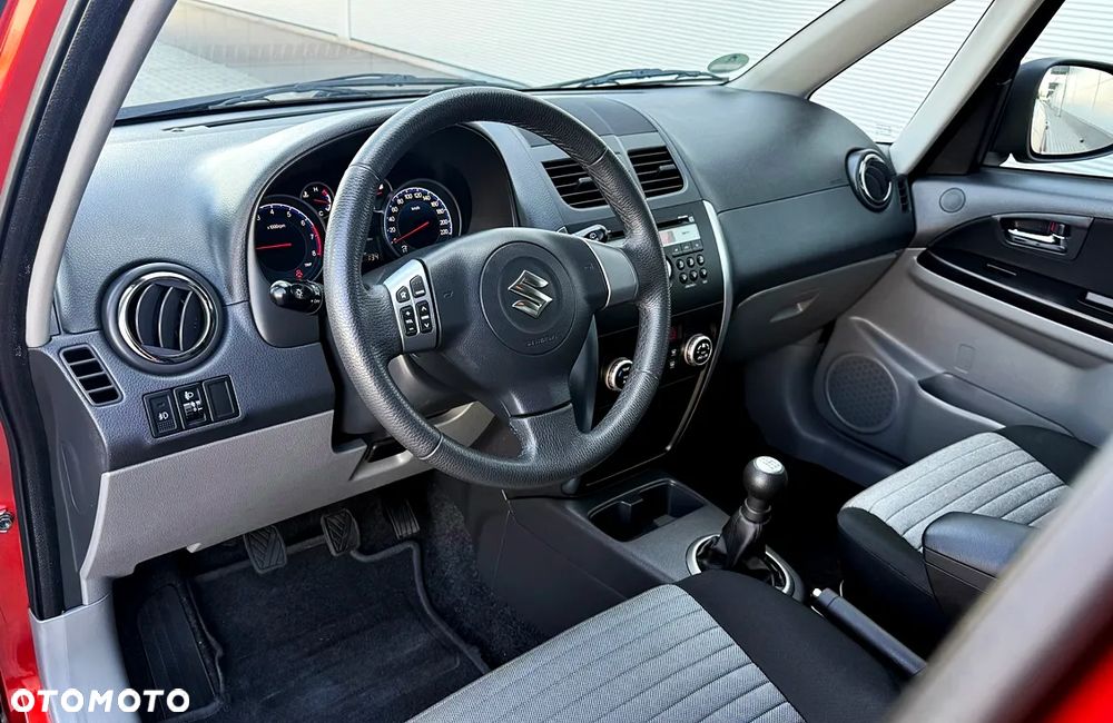 Suzuki SX4 1.6 Explore - 17