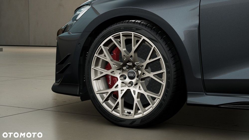 Audi RS3 Limousine - 5