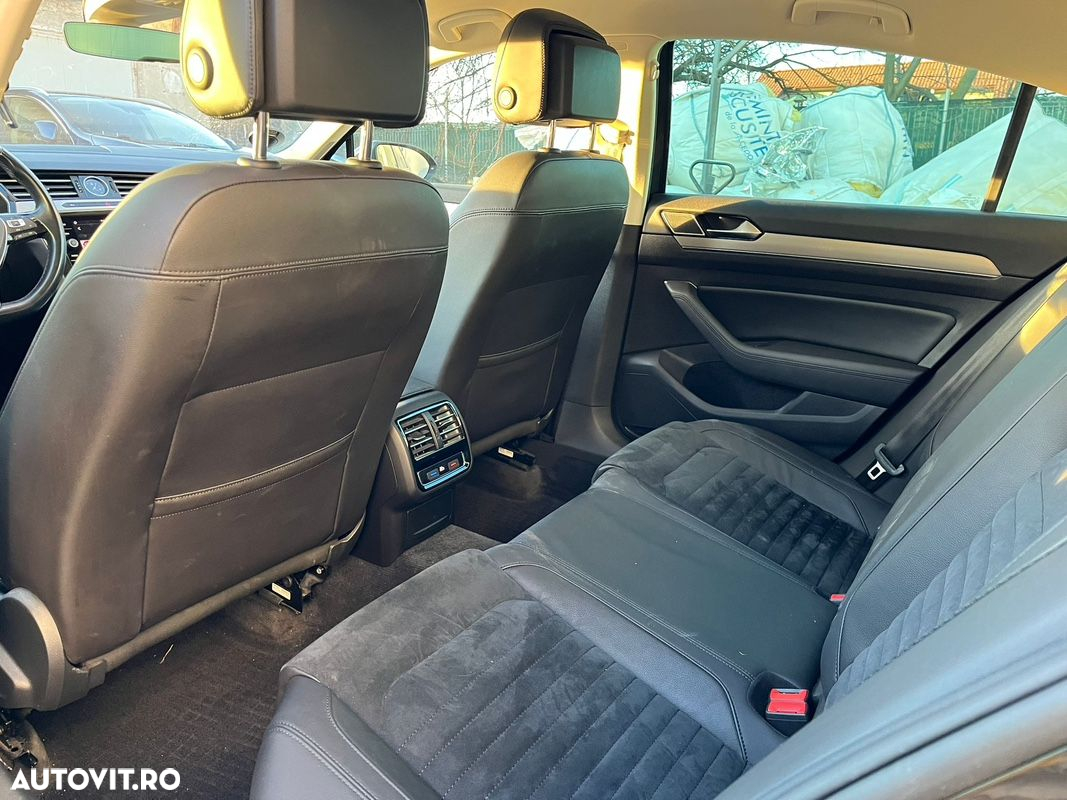 Volkswagen Passat - 26