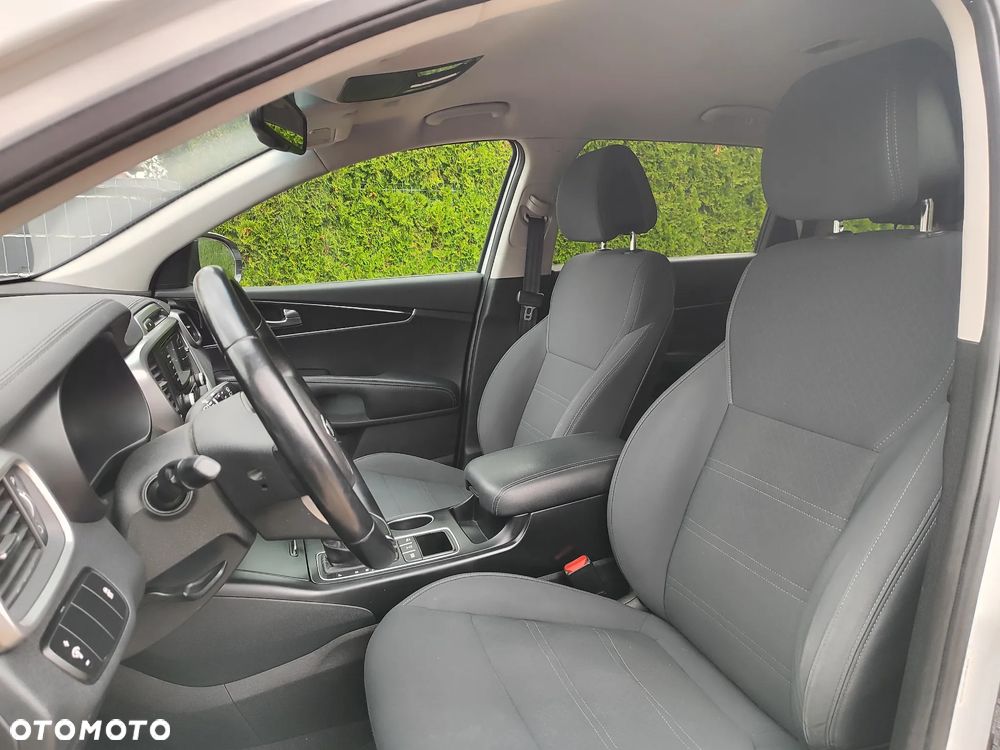 Kia Sorento - 8