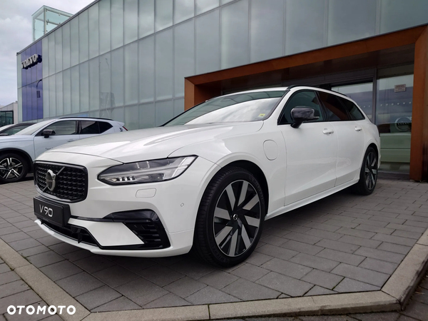 Volvo V90 T6 AWD Plug-In Hybrid Plus Dark