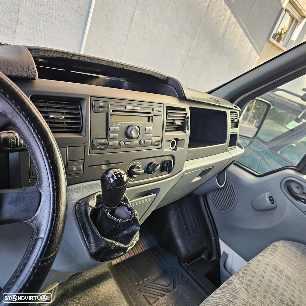 Ford Transit - 15