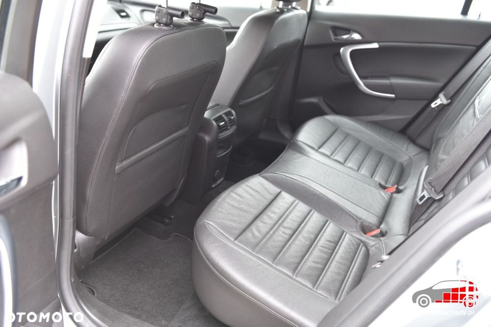 Opel Insignia - 19