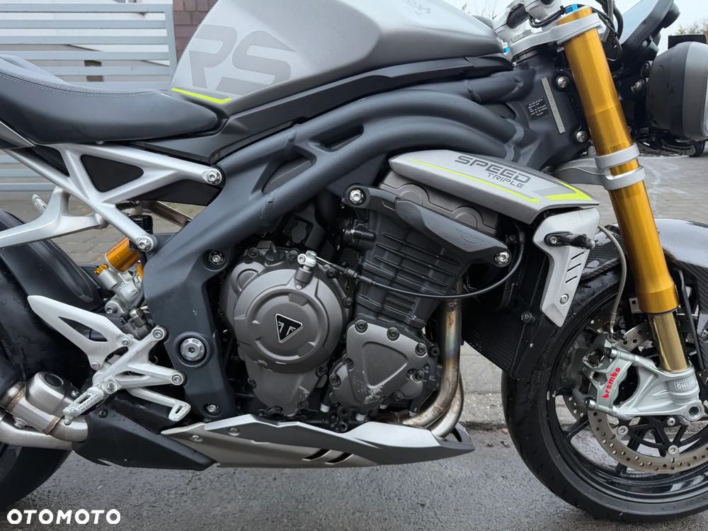 Triumph Speed Triple - 27