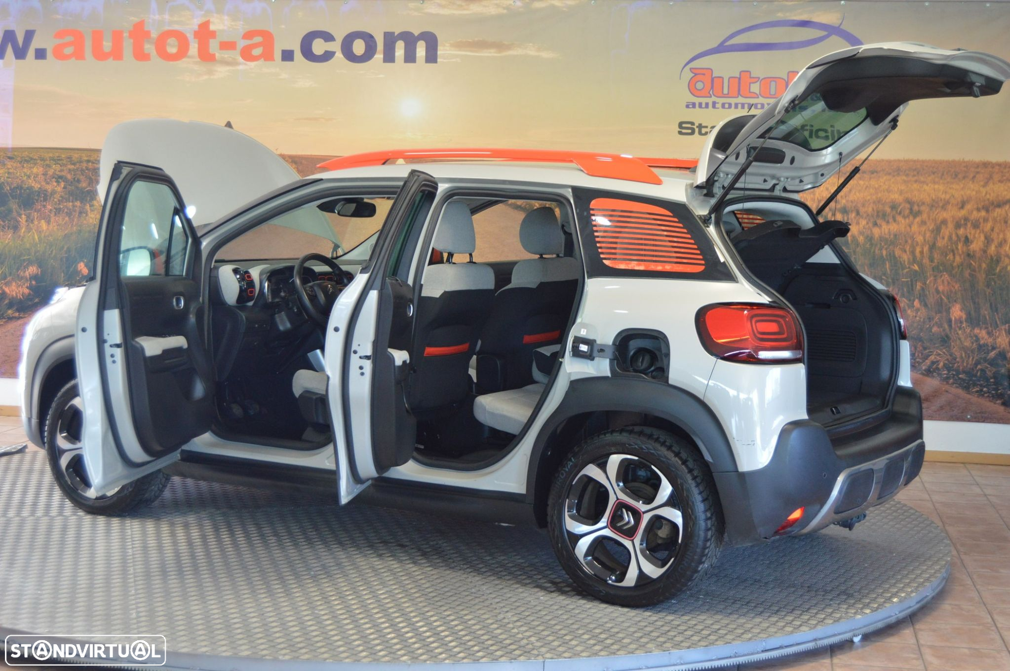 Citroën C3 Aircross 1.2 PureTech Shine - 11
