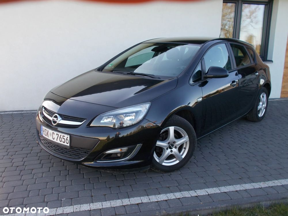 Opel Astra IV 1.4 T Cosmo - 2