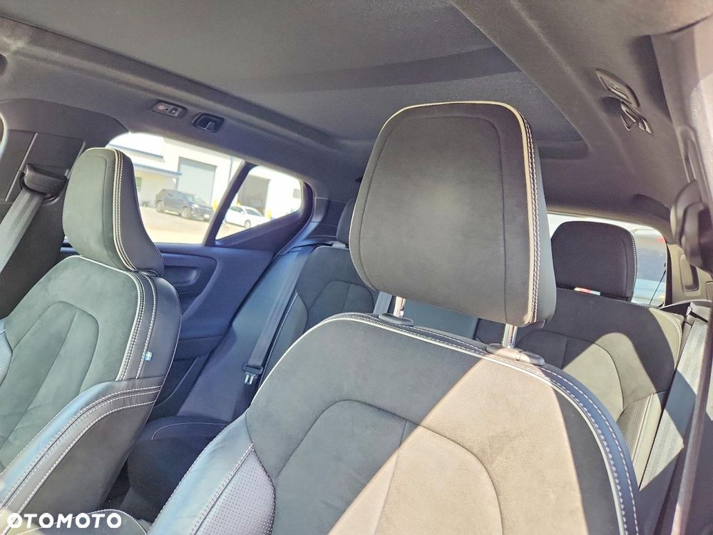 Volvo XC 40 - 6