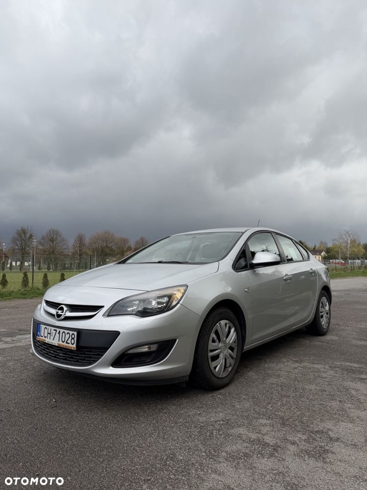 Opel Astra 1.4 T Essentia EU6 - 3