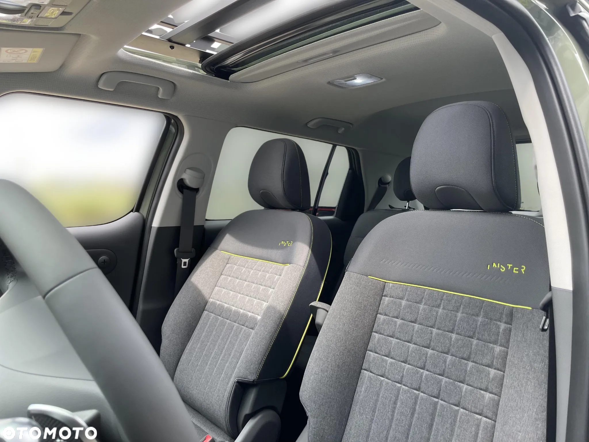Hyundai Inster 49kWh Cross Smart - 11