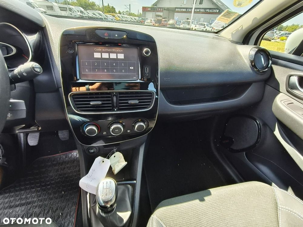 Renault Clio - 14