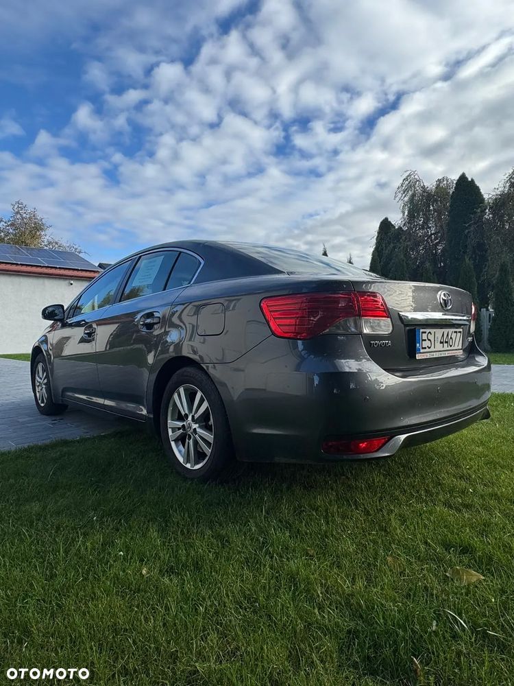 Toyota Avensis 1.8 Premium - 3