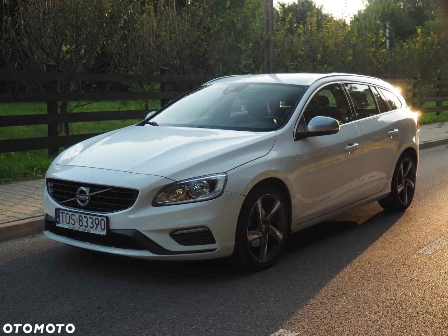 Volvo V60 D3 Geartronic R-Design - 9
