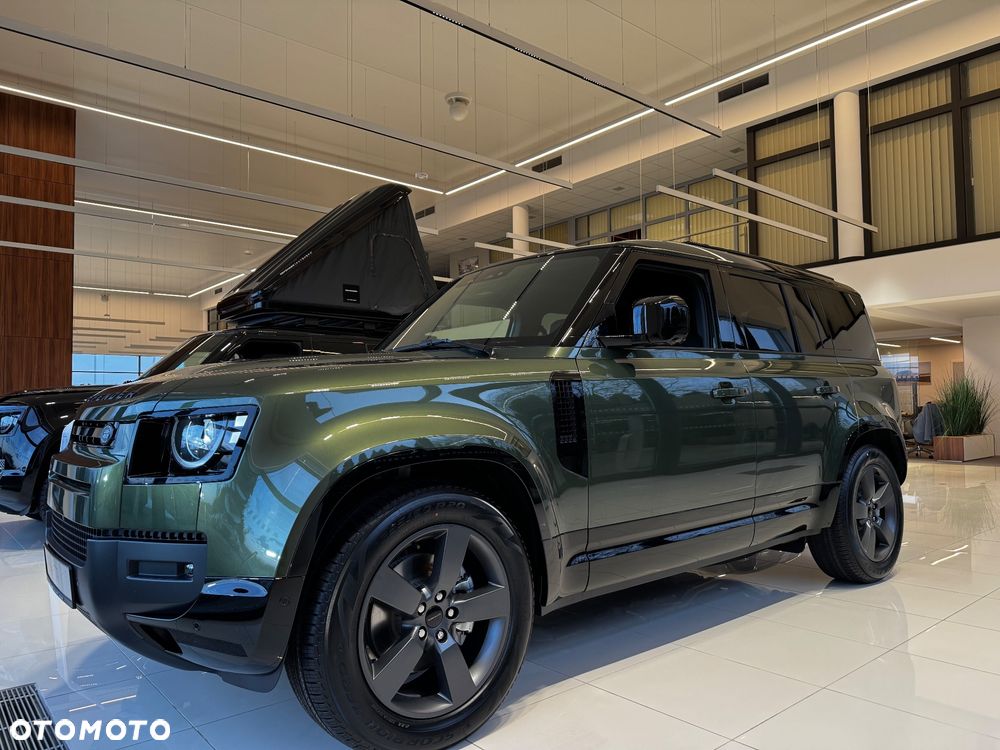 Land Rover Defender - 2