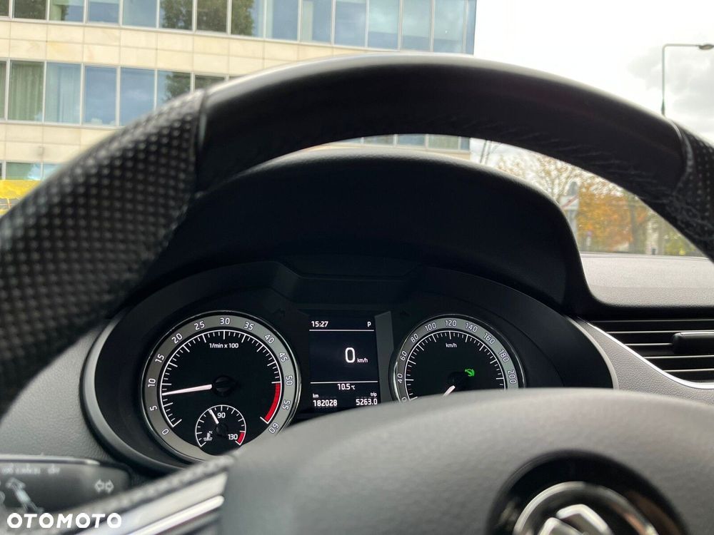 Skoda Octavia 2.0 TDI Style DSG - 22