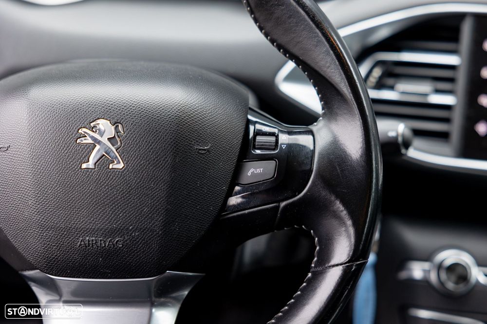Peugeot 308 SW 1.6 BlueHDi Active - 28