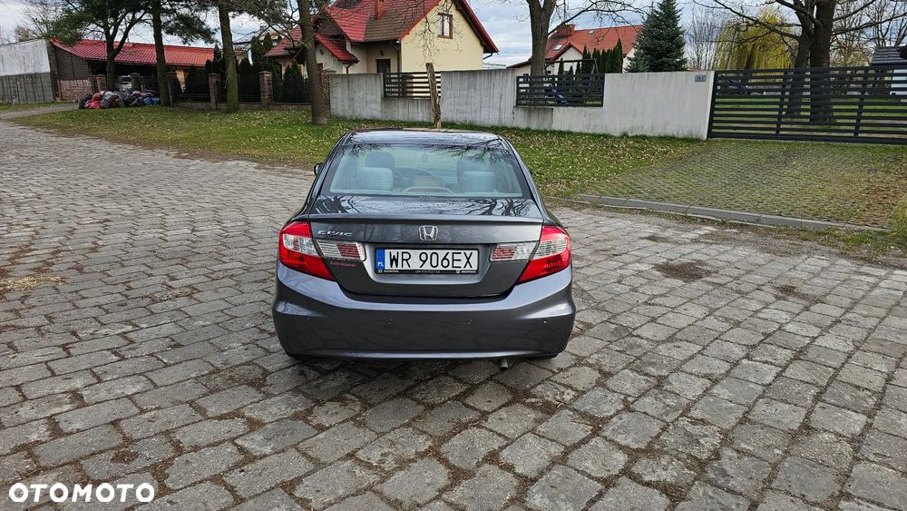 Honda Civic 1.8 Executive - 5