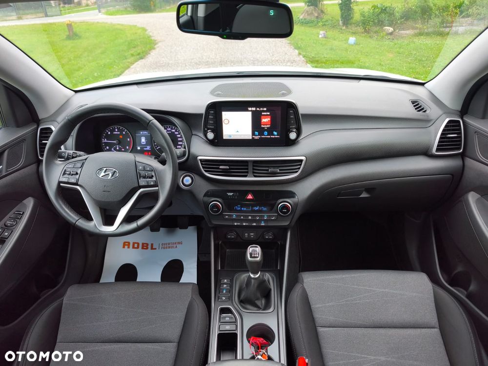 Hyundai Tucson 1.7 CRDI BlueDrive Style 2WD - 22