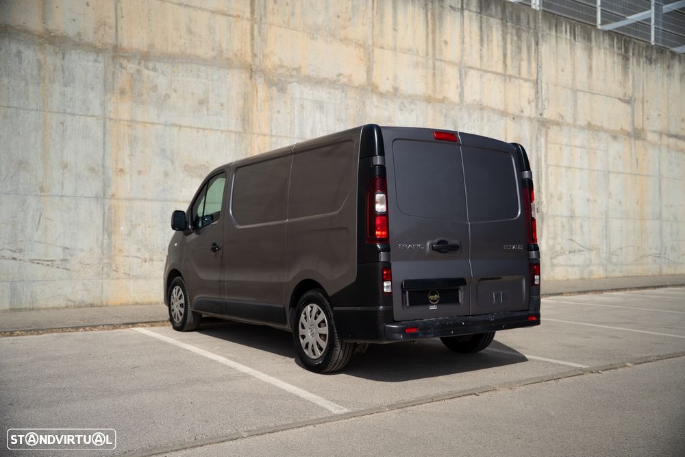 Renault Trafic 2.0 Dci - 2