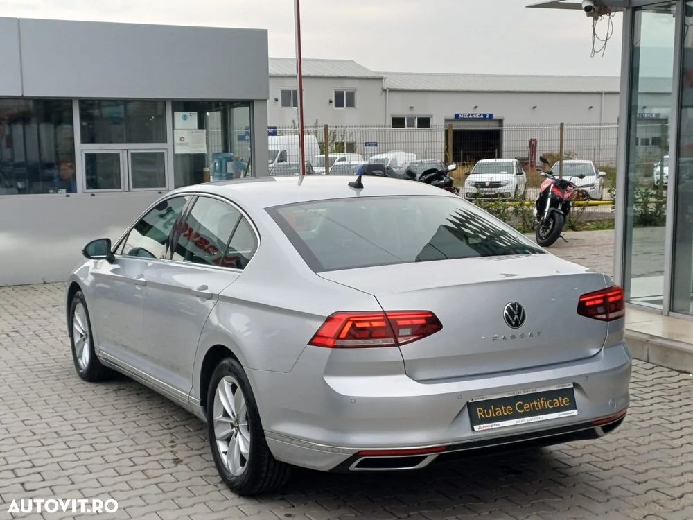 Volkswagen Passat 2.0 TDI DSG Highline - 5