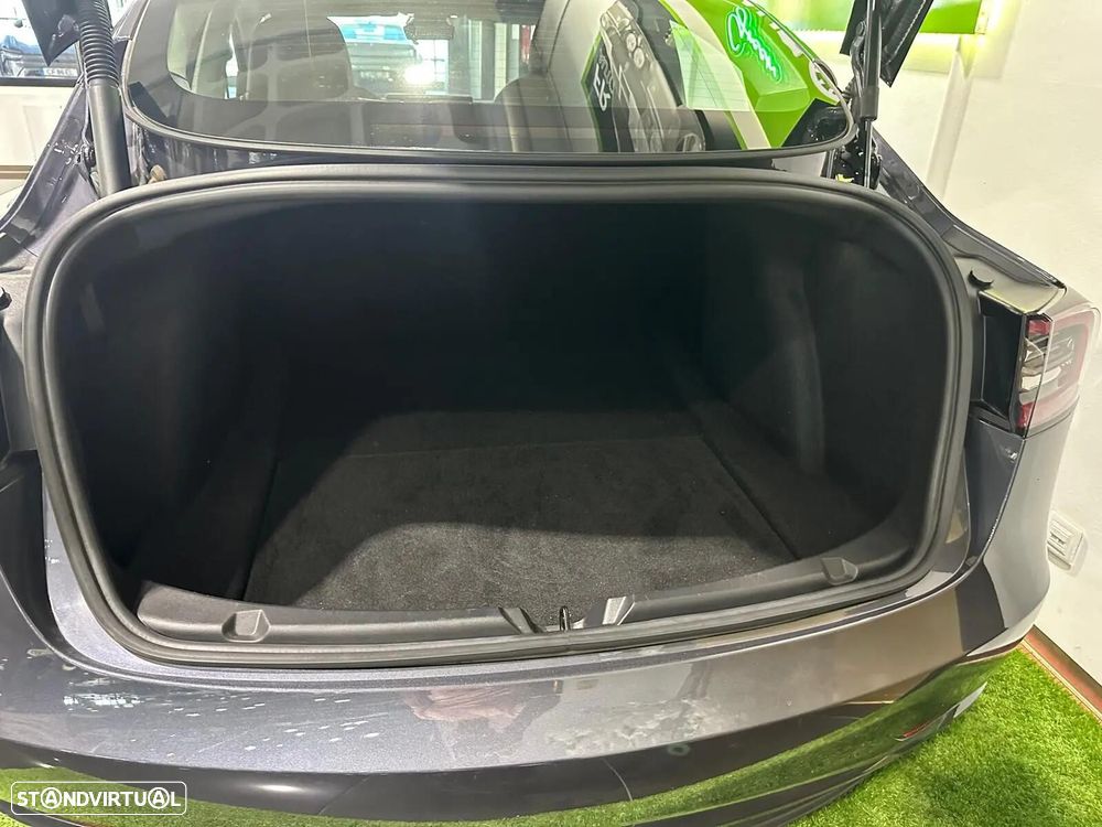 Tesla Model 3 Standard RWD Plus - 34