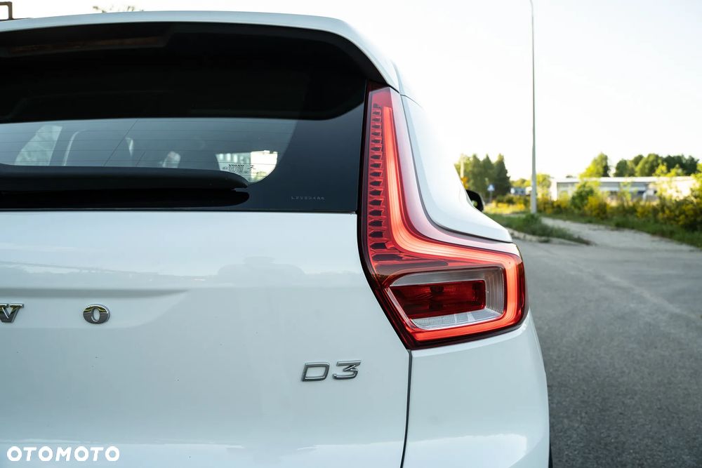 Volvo XC 40 D3 Momentum - 9