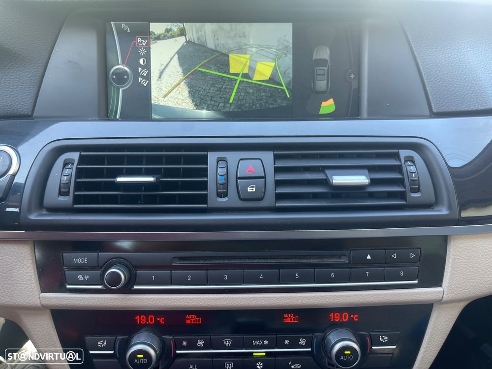 BMW 525 d Exclusive Auto - 21