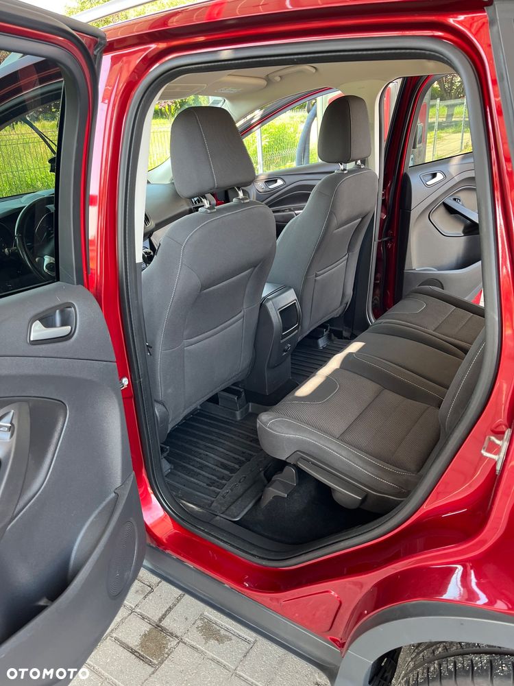 Ford Kuga - 10