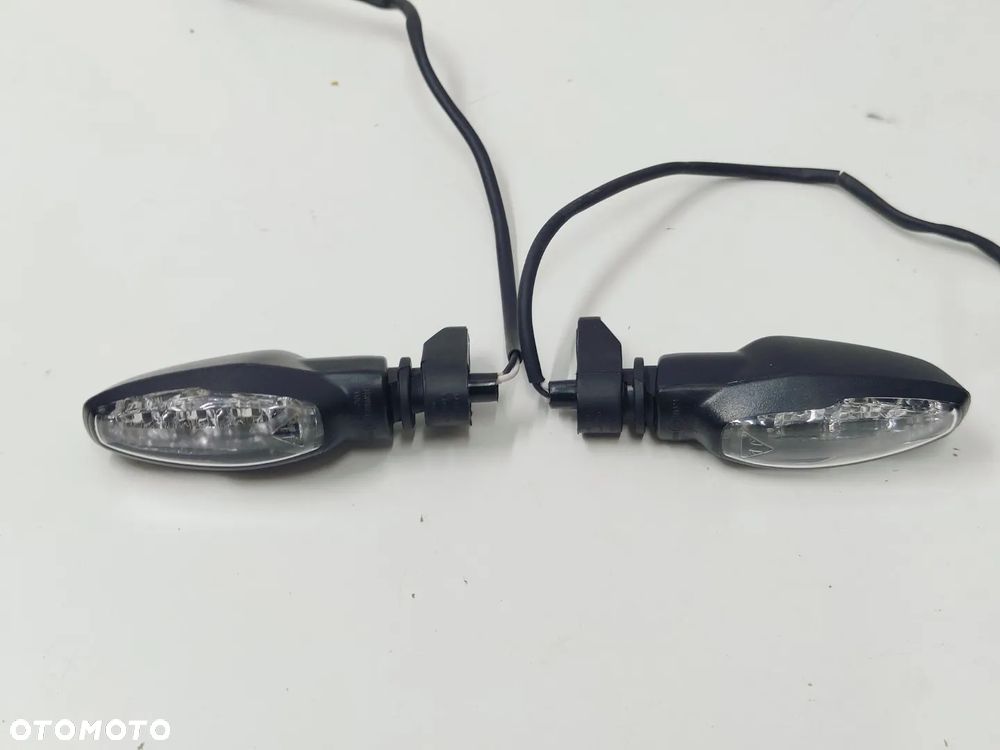 Kierunkowskazy Triumph Para - 1