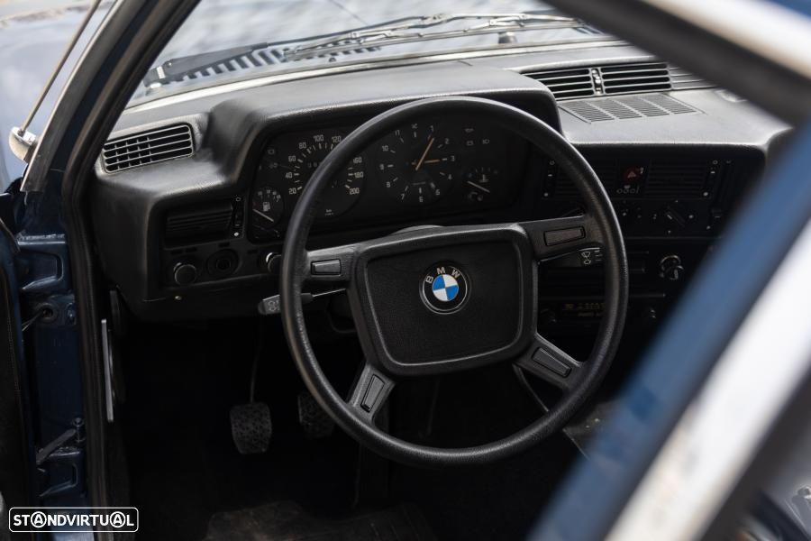 BMW 318 - 25