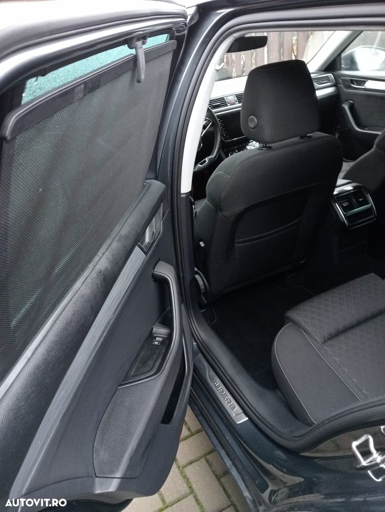 Skoda Superb 2.0 TDI DSG Premium Edition - 8