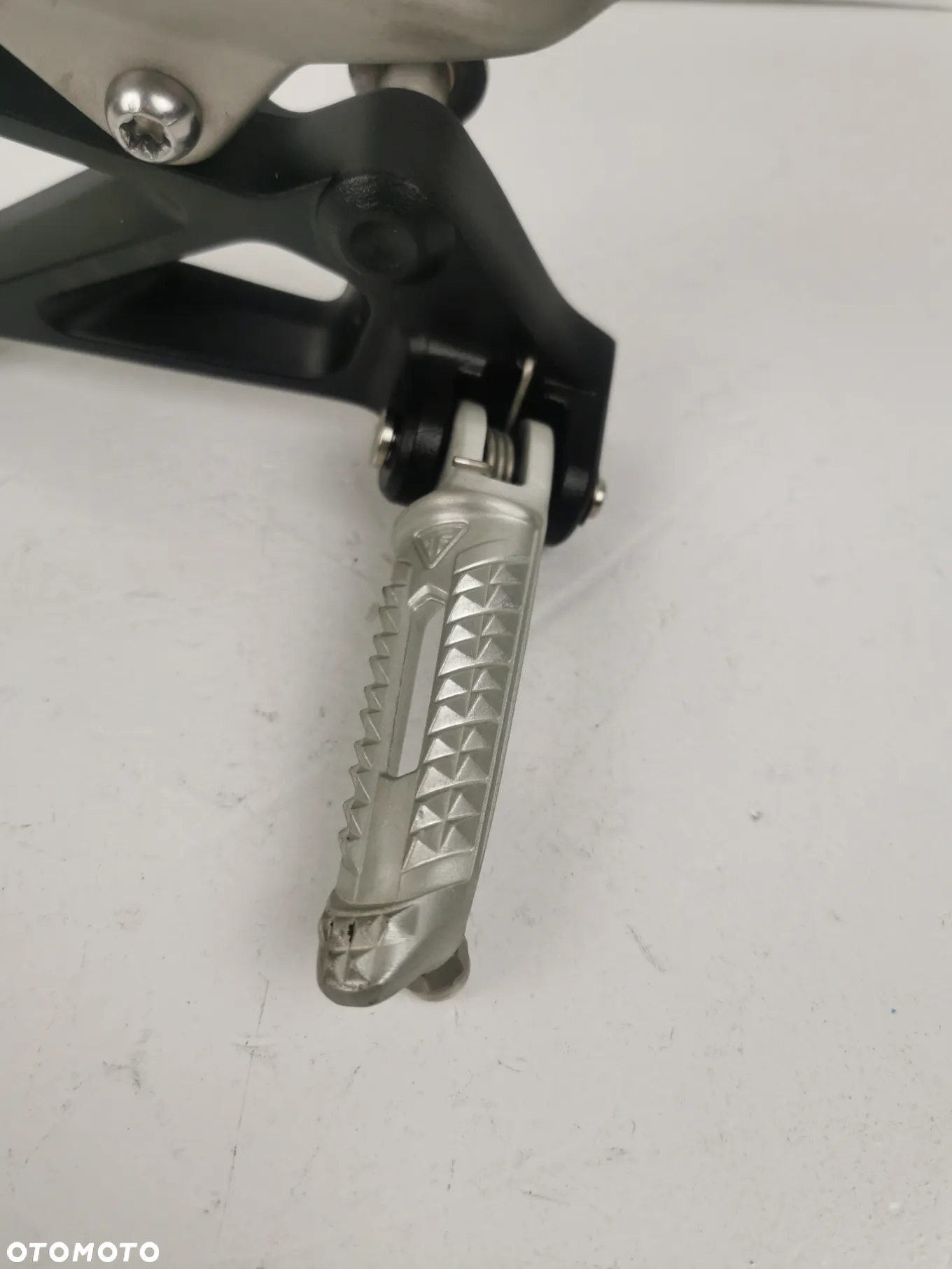 Triumph Street Triple 765RS set kierowcy podnóżek lewy przód 23- - 6