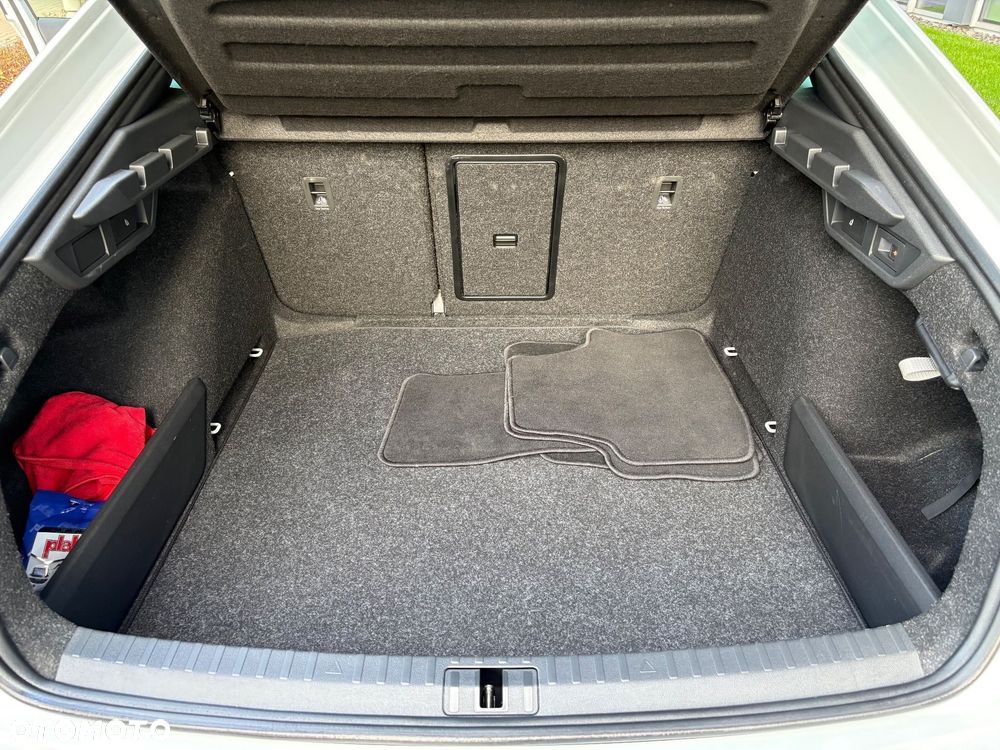 Skoda Octavia 2.0 TSI RS DSG - 19