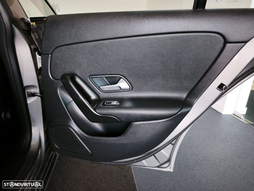 Mercedes-Benz CLA 250 e Shooting Brake Style Plus - 21
