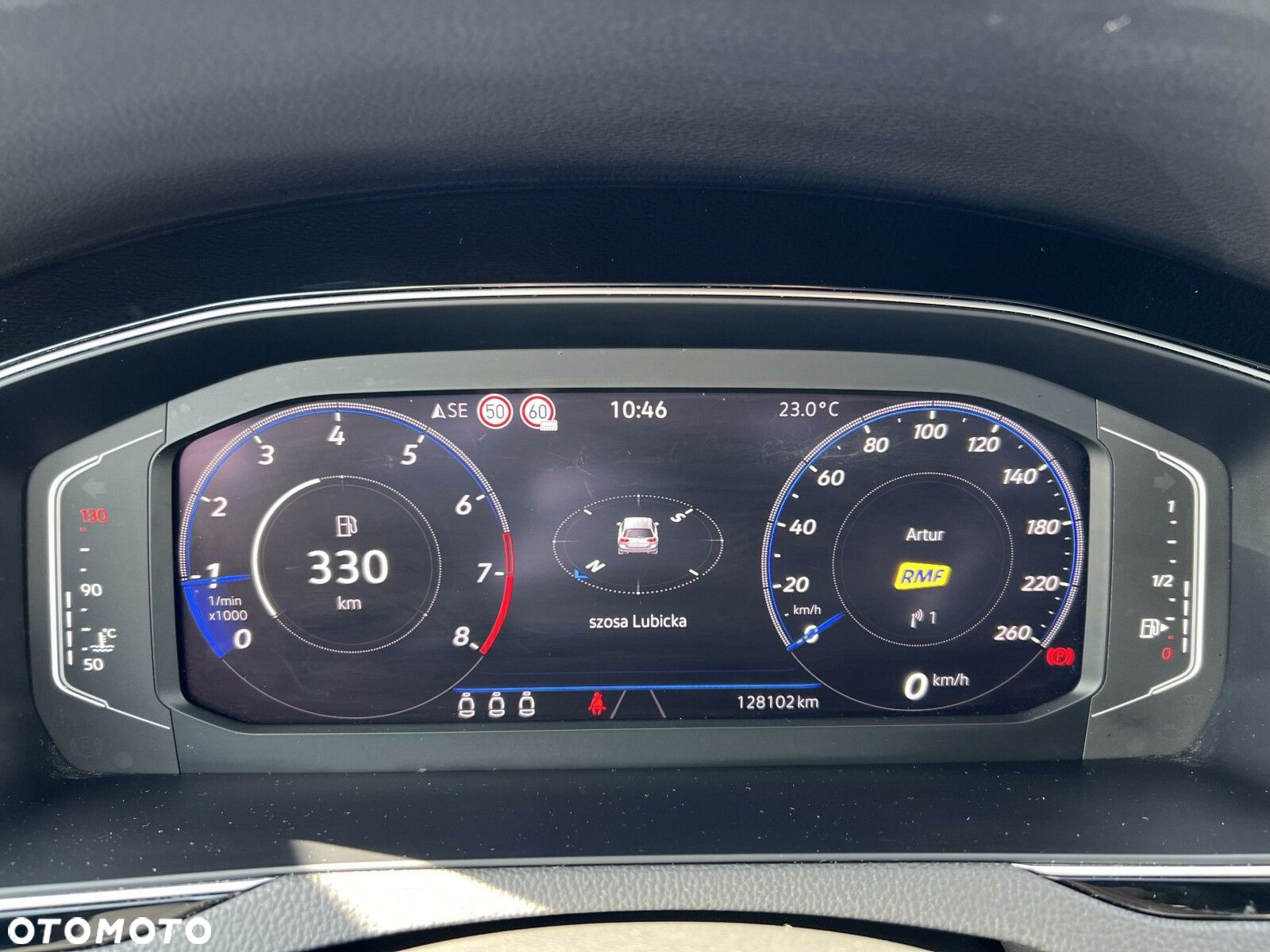 Volkswagen Passat - 21