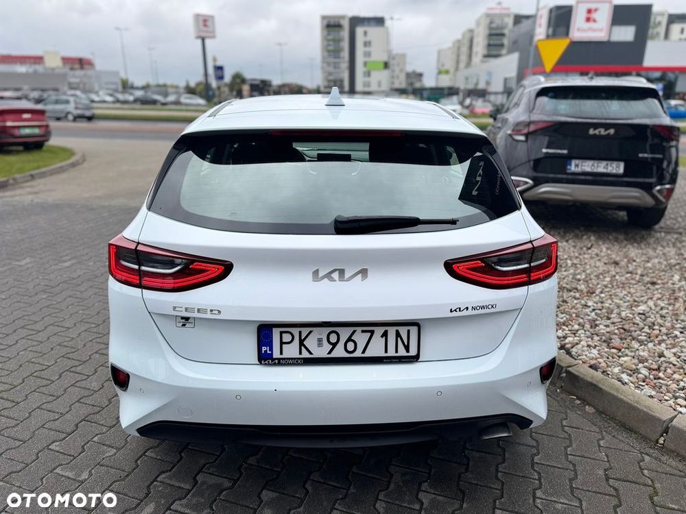 Kia Ceed 1.5 T-GDI M - 4