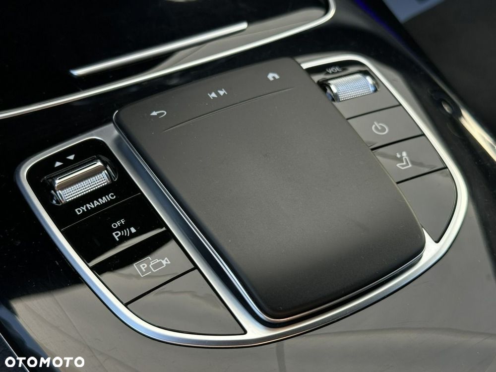 Mercedes-Benz Klasa E 300 de AMG - 29