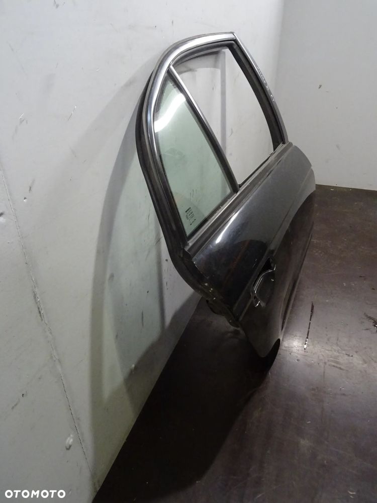 HONDA ACCORD VI DZRWI PRAWE TYŁ - 2