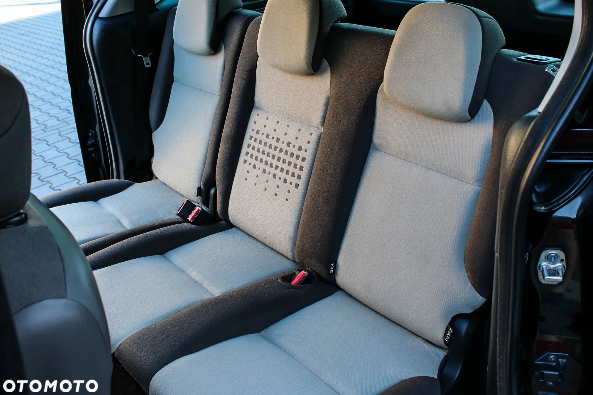Citroën Berlingo Multispace e-HDi 90 FAP EGS6 Exclusive - 28