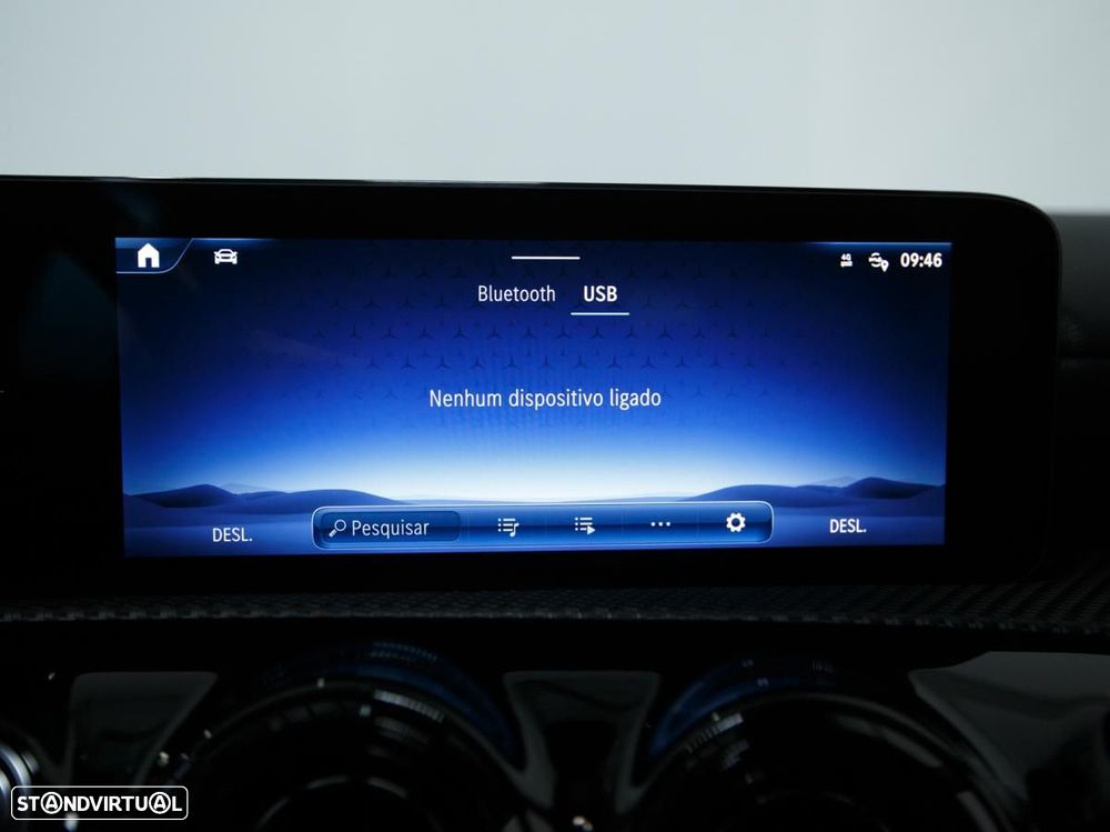 Mercedes-Benz A 250 e - 31